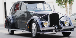 Minichamps-107119160.png